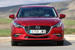 Mazda Mazda3 SKYACTIV-G 2.0 120 CV Luxury Turismo Soul Red Metallic Exterior Frontal 5 puertas