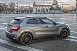 Mercedes-Benz GLA AMG GLA 45 4MATIC AMG GLA 45 4MATIC Todo terreno Gris monta&ntilde;a metalizado Exterior Lateral 5 puertas