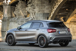 Mercedes-Benz GLA AMG GLA 45 4MATIC AMG GLA 45 4MATIC Todo terreno Gris monta&ntilde;a metalizado Exterior Posterior-Lateral 5 puertas