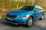 Skoda Scout Turismo familiar Azul Race Metalizado Exterior Lateral-Frontal 5 puertas