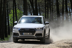 Audi Q5 2.0 TDI 190 CV quattro-ultra S tronic 7 vel. design Todo terreno Blanco Ibis Exterior Frontal-Lateral 5 puertas