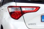 Toyota Yaris 100 Feel! Turismo Blanco Classic Exterior Faro 5 puertas