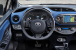 Toyota Yaris 100H Feel! Turismo Interior Volante 5 puertas