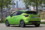 Nissan Micra IG-T 66 kW (90 CV) S&S Tekna Turismo Nature Green Exterior Lateral-Posterior 5 puertas