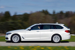 BMW Serie 5 520d Luxury Line Turismo familiar Alpinweiss Exterior Lateral 5 puertas