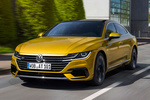 Volkswagen Arteon 2.0 TDI 4MOTION 176 kW (240 CV) DSG 7 vel. R-Line Turismo Amarillo C&uacute;rcuma metalizado Exterior Lateral-Frontal 5 puertas