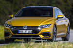 Volkswagen Arteon 2.0 TDI 4MOTION 176 kW (240 CV) DSG 7 vel. R-Line Turismo Amarillo C&uacute;rcuma metalizado Exterior Frontal 5 puertas