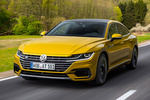 Volkswagen Arteon 2.0 TDI 4MOTION 176 kW (240 CV) DSG 7 vel. R-Line Turismo Amarillo C&uacute;rcuma metalizado Exterior Frontal 5 puertas