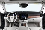 Volvo V90 D4 Aut. Inscription Turismo familiar Interior Salpicadero 5 puertas