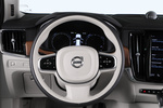 Volvo V90 D4 Aut. Inscription Turismo familiar Interior Volante 5 puertas