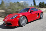 Porsche 718 Cayman S Cayman S Coup&eacute; Rojo Guardia Exterior Frontal-Lateral 3 puertas