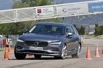 Volvo V90 D4 Aut. Inscription Turismo familiar Exterior Frontal-Lateral 5 puertas