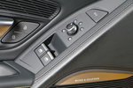 Audi R8 V10 Spyder V10 Spyder Descapotable Interior Mandos puerta 2 puertas