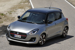 Suzuki Swift 1.2 SHVS GLX Turismo Plata Premium Metalizado con Techo Negro Exterior Lateral-Frontal-Cenital 5 puertas