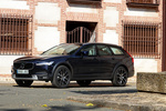 Volvo V90 Cross Country D5 AWD Aut. Cross Country Turismo familiar Onyx Black Metallic Exterior Frontal-Lateral 5 puertas
