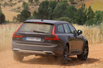 Volvo V90 Cross Country D5 AWD Aut. Cross Country Turismo familiar Onyx Black Metallic Exterior Posterior-Lateral 5 puertas