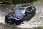 Volvo V90 Cross Country D5 AWD Aut. Cross Country Turismo familiar Onyx Black Metallic Exterior Cenital-Frontal-Lateral 5 puertas