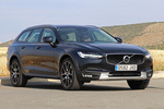 Volvo V90 Cross Country D5 AWD Aut. Cross Country Turismo familiar Onyx Black Metallic Exterior Lateral-Frontal 5 puertas