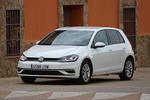 Volkswagen Golf 1.0 TSI 81 kW (110 CV) Edition Turismo Blanco Oryx efecto perla Exterior Frontal-Lateral 3 puertas