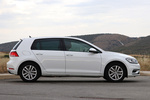 Volkswagen Golf 1.0 TSI 81 kW (110 CV) Edition Turismo Blanco Oryx efecto perla Exterior Lateral 3 puertas