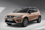 SEAT Arona Gama Arona Xcellence Todo terreno Magenta M&iacute;stico Exterior Frontal-Lateral 5 puertas