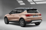 SEAT Arona Gama Arona Xcellence Todo terreno Magenta M&iacute;stico Exterior Lateral-Posterior 5 puertas
