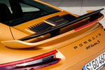 Porsche 911 Turbo S Exclusive Series Exclusive Series Coup&eacute; Golden Yellow Metallic Exterior Aler&oacute;n 2 puertas