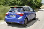 Toyota Yaris 100H Feel! Turismo Bi-tono Azul Exterior Lateral-Posterior 5 puertas