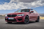 BMW Serie 5 M5 M5 First Edition Turismo Frozen Dark Red metallic Exterior Lateral-Frontal 4 puertas