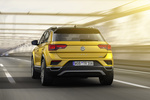 Volkswagen T-Roc Gama T-Roc Advance Style Todo terreno Amarillo C&uacute;rcuma metalizado | Techo Negro Exterior Posterior 5 puertas