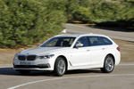 BMW Serie 5 530d Luxury Line Turismo familiar Alpinweiss Exterior Lateral-Frontal 5 puertas