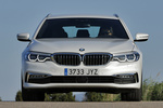 BMW Serie 5 530d Luxury Line Turismo familiar Alpinweiss Exterior Frontal 5 puertas