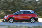 Opel Crossland X 1.2 Turbo Start&Stop ecoTEC 81 kW (110 CV) Excellence Monovolumen Rojo Rub&iacute; Exterior Lateral 5 puertas
