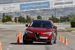 Alfa Romeo Stelvio 2.0 280 CV AT8 Q4 First Edition Todo terreno Rosso Competizione Exterior Frontal 5 puertas