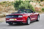 Ford Mustang Convertible 2.3 EcoBoost 213 kW (290 CV) Aut. Mustang Convertible Descapotable Royal Crimson Exterior Posterior-Lateral 2 puertas