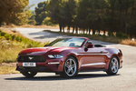 Ford Mustang Convertible 2.3 EcoBoost 213 kW (290 CV) Aut. Mustang Convertible Descapotable Royal Crimson Exterior Frontal-Lateral 2 puertas