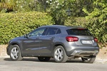 Mercedes-Benz GLA 220d 4MATIC Gama GLA Todo terreno Gris monta&ntilde;a metalizado Exterior Lateral-Posterior 5 puertas