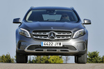 Mercedes-Benz GLA 220d 4MATIC Gama GLA Todo terreno Gris monta&ntilde;a metalizado Exterior Frontal 5 puertas