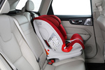 Volvo XC60 D4 AWD Inscription Todo terreno Interior Silla infantil 5 puertas