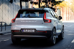 Volvo XC40 T5 AWD R-Design Todo terreno Crystal White Metallic  Exterior Posterior-Lateral 5 puertas