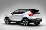 Volvo XC40 T5 AWD R-Design Todo terreno Crystal White Metallic  Exterior Lateral-Posterior 5 puertas