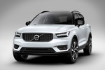 Volvo XC40 T5 AWD R-Design Todo terreno Crystal White Metallic  Exterior Frontal-Lateral 5 puertas