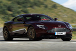 Aston Martin DB11 4.0 V8 Coup&eacute; Divine Red Exterior Lateral-Frontal 2 puertas