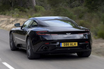 Aston Martin DB11 4.0 V8 Coup&eacute; Onyx black Exterior Posterior 2 puertas