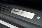 Aston Martin DB11 4.0 V8 Coup&eacute; Morning frost Interior Detalle 2 puertas