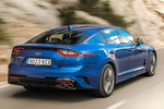 KIA Stinger 2.2 CRDI 200 CV GT Line Turismo Micro Blue Exterior Posterior-Lateral 5 puertas