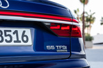 Audi A8 A8 55 TFSI quattro triptonic 250 kW (340 CV) Gama A8 Turismo Azul Navarra Exterior Pilotos 4 puertas