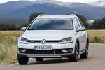 Volkswagen Golf Alltrack 2.0 TDI 135 kW (184 CV) BMT DSG 7 vel. Gama Golf Alltrack Turismo familiar Blanco Puro Exterior Frontal-Lateral 5 puertas