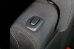 Peugeot 208 1.6 BlueHDI 75 CV Style Turismo Interior Detalle 5 puertas