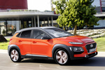 Hyundai Kona 1.6 T-GDI 130 kW (177 CV) 4x4 DCT Style Todo terreno Tangerine Comet Exterior Frontal-Lateral 5 puertas